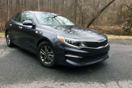 The new 2016 Kia Optima doesn’t stray terribly far from the last model. It’s more of a refresh with a bit more polish. (WTOP/Mike Parris)