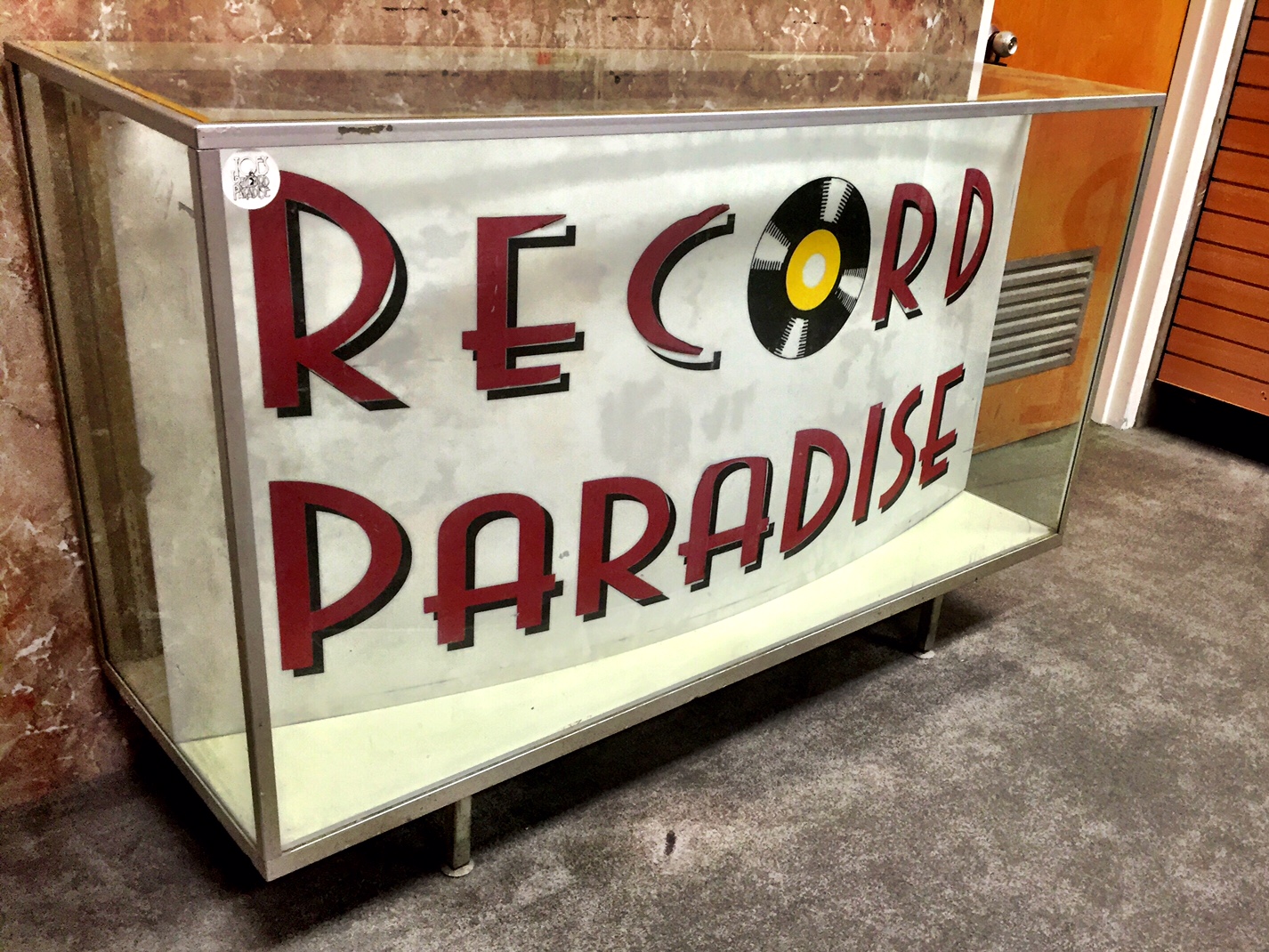 The new Joe's Record Paradise is located in the basement of 8700 Georgia Ave., in Silver Spring, under a SunTrust Bank. (WTOP/Neal Augenstein)