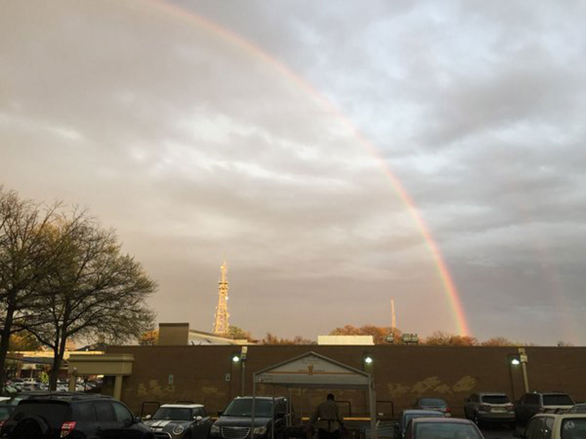 Rainbow in Arlington, Virginia. (Courtesy @juliaandtommy)