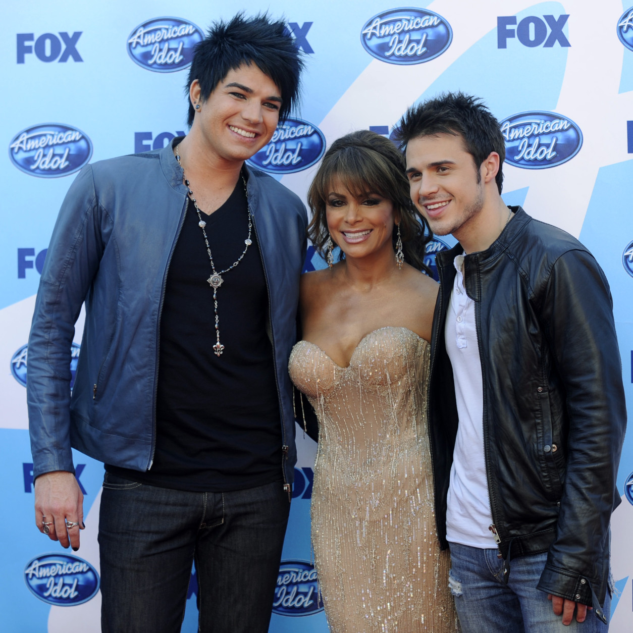 "American Idol" finalists Adam Lambert, left, and Kris Allen, right, pose with judge Paula Abdul before the "American Idol" finale in Los Angeles, Wednesday, May 20, 2009. (AP Photo/Chris Pizzello)