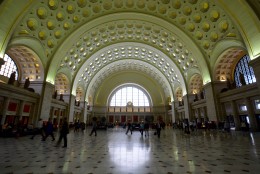 Visitors can now enjoy a brighter, unobstructed view of the grand Main Hall of Union Station. The scaffolding and safety netting was removed as rehabilitation work neared an end in late April. (WTOP/Dave Dildine)