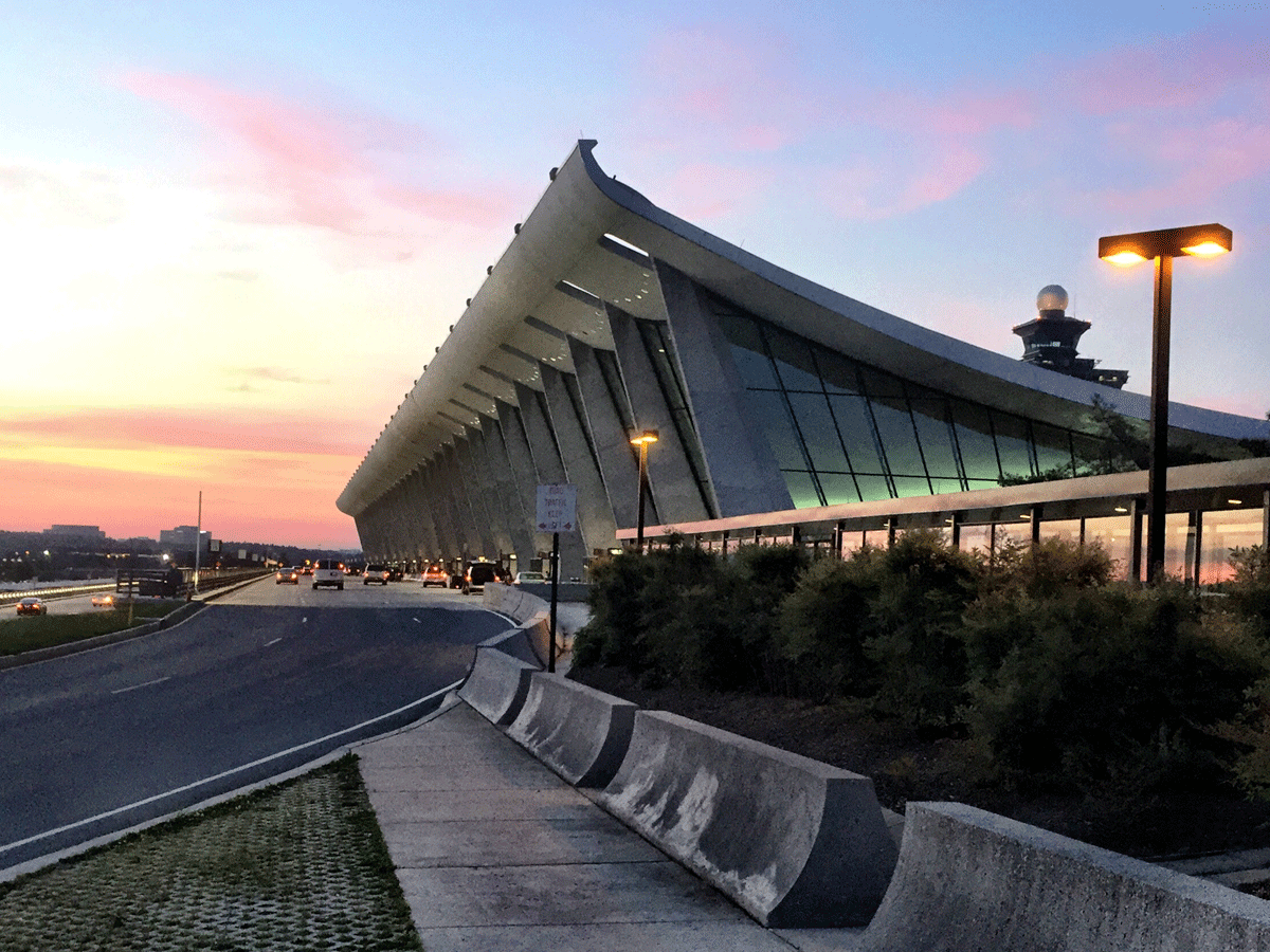 Dulles International Airport pulled ahead of Reagan National in 2018