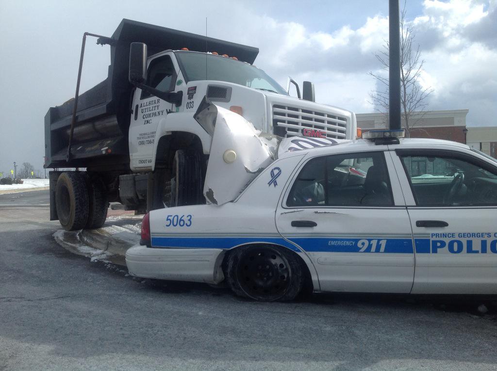 Dump truck driver pleads guilty to attempted murder of police officers