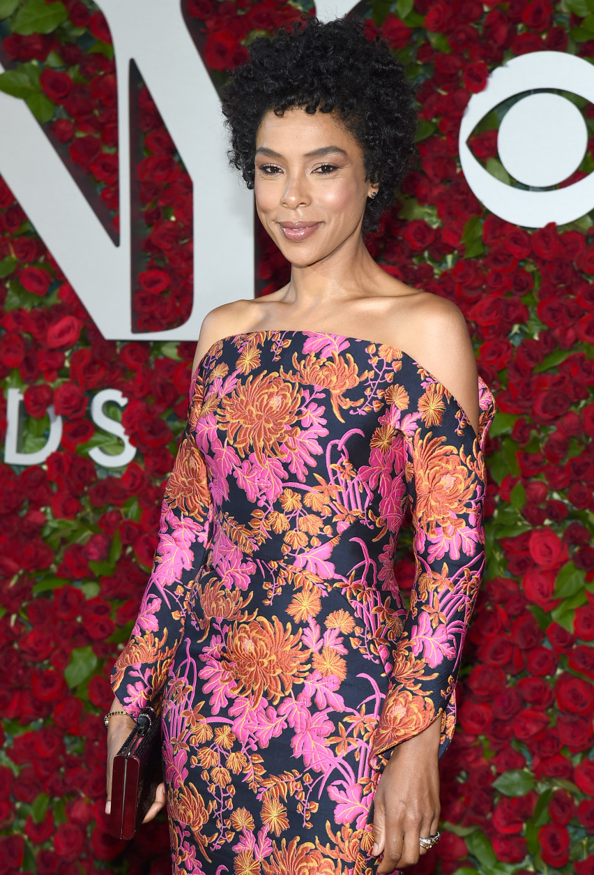 Sophie Okonedo arrives at the Tony Awards at the Beacon Theatre on Sunday, June 12, 2016, in New York. (Photo by Charles Sykes/Invision/AP)