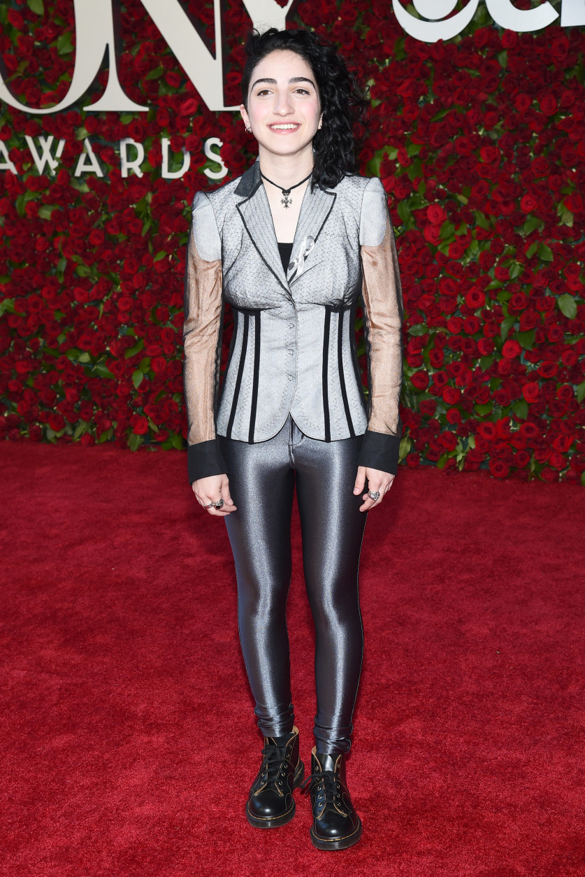 Emily Estefan arrives at the Tony Awards at the Beacon Theatre on Sunday, June 12, 2016, in New York. (Photo by Charles Sykes/Invision/AP)