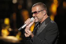 FILE - In this Sept. 9, 2012 file photo, British singer George Michael in concert to raise money for AIDS charity Sidaction, in Paris, France. (AP Photo/Francois Mori, File)