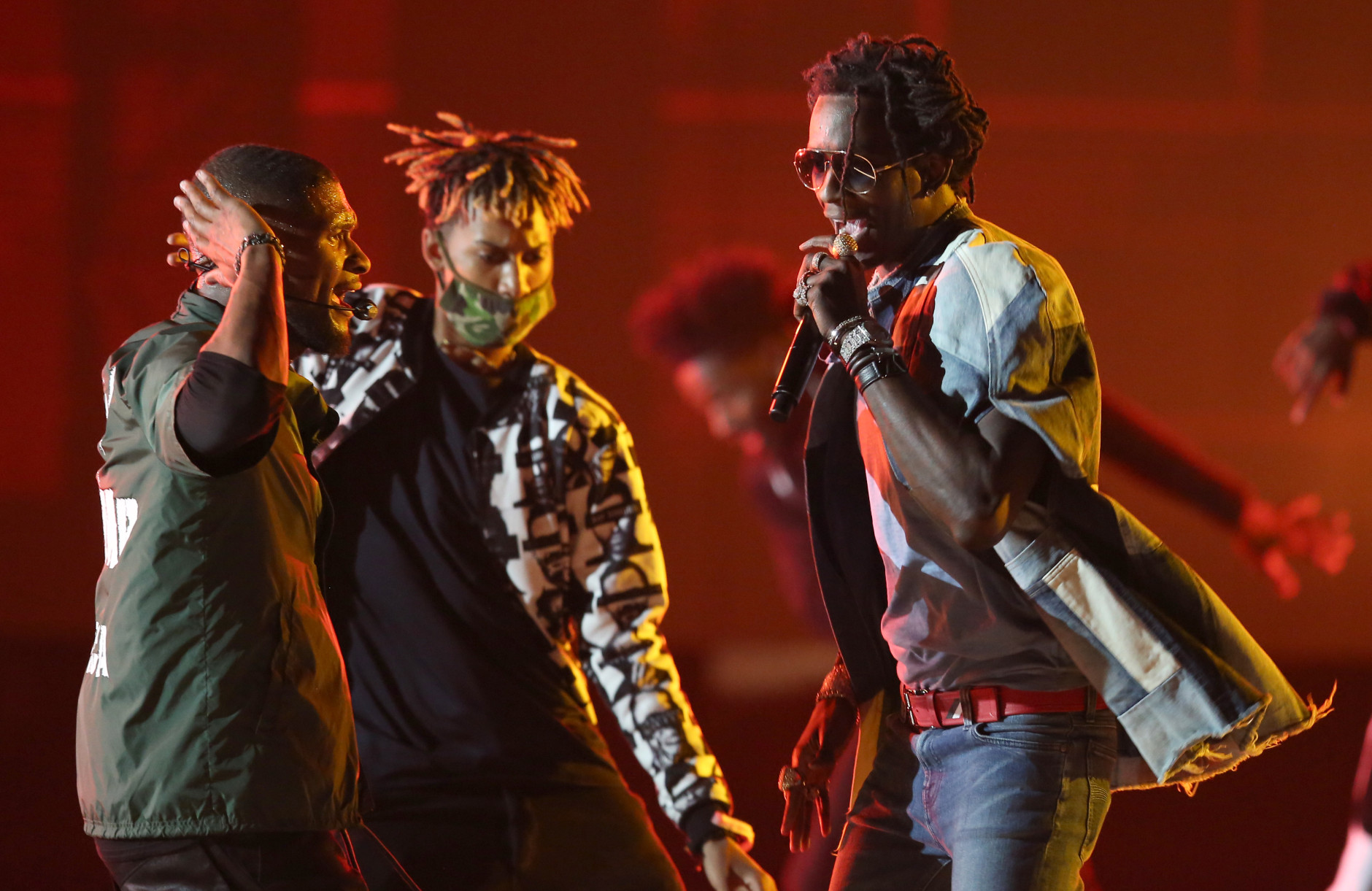 Usher, left, and Young Thug perform No Limit at the BET Awards at the Microsoft Theater on Sunday, June 26, 2016, in Los Angeles. (Photo by Matt Sayles/Invision/AP)