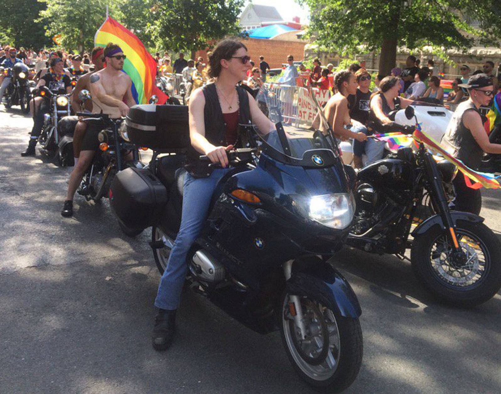 when is the gay pride parade 2016 in chicago