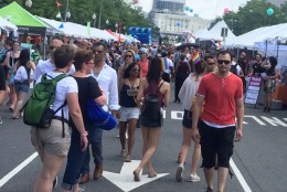 There were still many attendants at the Capital Pride Festival on Pennsylvania Avenue in D.C. (WTOP/Dick Uliano)