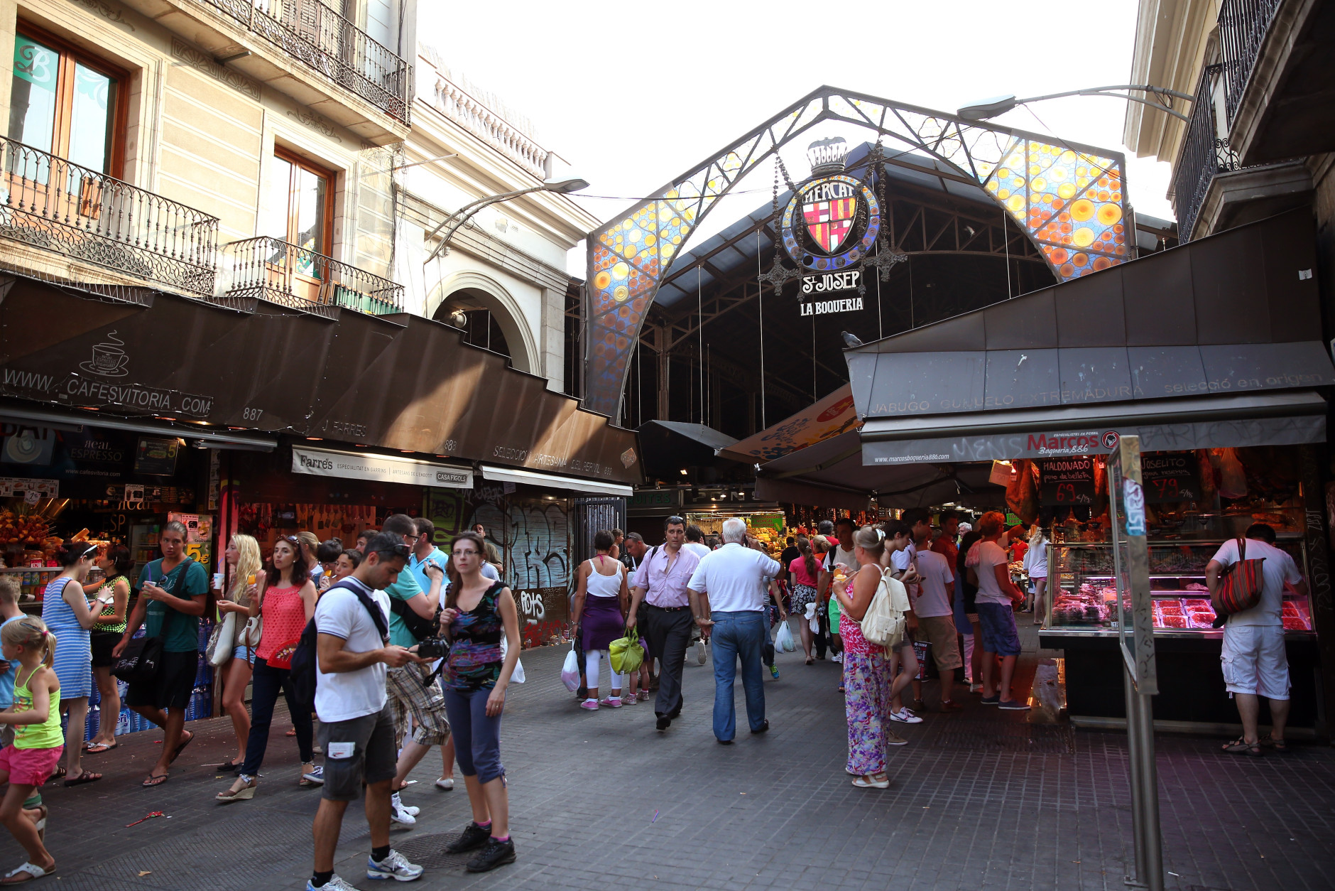 BARCELONA, SPAIN - JULY 17:  A general view of the La Boqueria St. Joseph market at  La Ramblas on July 17, 2013 in Barcelona, Spain.  (Photo by Alexander Hassenstein/Getty Images)