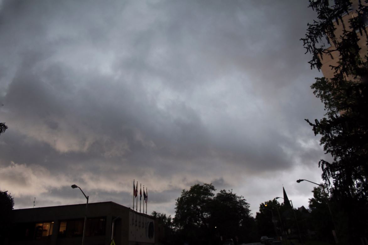 Darkened skies in Rockville, Maryland on June 21, 2016. (WTOP/Kate Ryan)