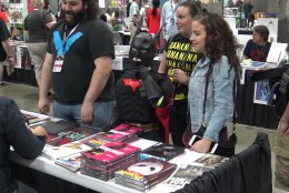 Fans meet with Tom King, the lead writer for DC Comics' "Batman" at Awesome Con. (WTOP/Steve Winter)
