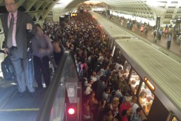 Rail riders crowd the platform at the L’Enfant Plaza Metro station, where the evening commute was plagued by major delays.  (Courtesy Anton Robbins via Twitter) 
