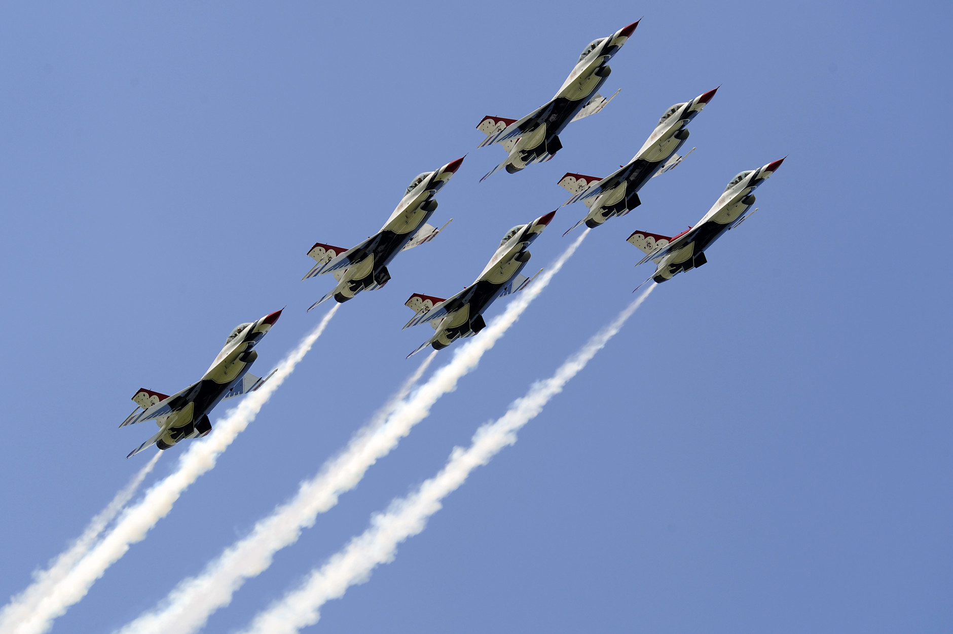 The USAF Thunderbirds are seen on May 8, 2011 in Smyrna, Tennessee. They perform this weekend in Ocean City, Maryland.  (Courtesy U.S. Air Force photo/Staff Sgt Richard Rose Jr)