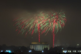 Fireworks explode over Lincoln Memorial, at the National Mall as seen from Arlington, Va., during the Fourth of July celebration on Monday, July 4, 2016. (AP Photo/Jose Luis Magana)