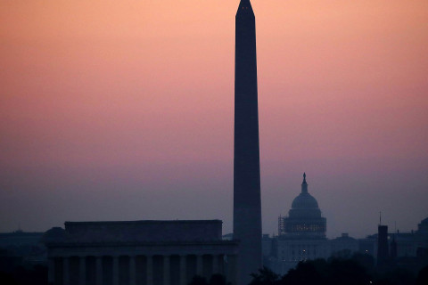 Washington Monument to remain closed until at least Wednesday