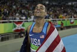 United States' Matthew Centrowitz celebrates after winning the gold medal in the men's 1500-meter final during the athletics competitions of the 2016 Summer Olympics at the Olympic stadium in Rio de Janeiro, Brazil, Saturday, Aug. 20, 2016. (AP Photo/Matt Slocum)