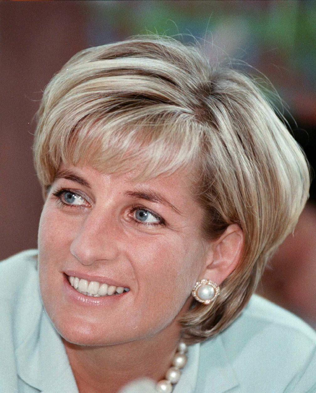 Diana, the Princess of Wales during her visit to Leicester in this May 27, 1997 photo, to formally open The Richard Attenborough Centre for Disability and Arts. (AP Photo/POOL)