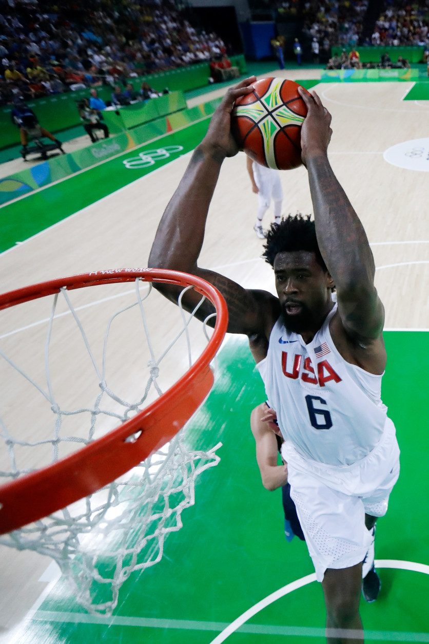 RIO DE JANEIRO, BRAZIL - AUGUST 17:  DeAndre Jordan #6 of United States dunks the ball against Argentina during the Men's Quarterfinal match on Day 12 of the Rio 2016 Olympic Games at Carioca Arena 1 on August 17, 2016 in Rio de Janeiro, Brazil.  (Photo by Eric Gay - Pool/Getty Images)