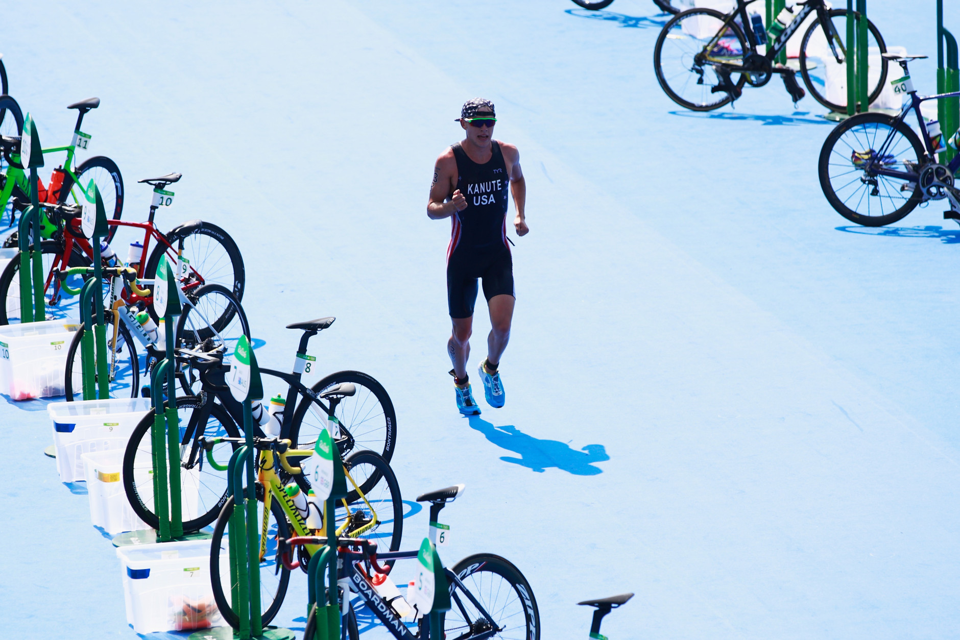 RIO DE JANEIRO, BRAZIL - AUGUST 18:  Ben Kanute of the United States competes during the Men's Triathlon at Fort Copacabana on Day 13 of the 2016 Rio Olympic Games on August 18, 2016 in Rio de Janeiro, Brazil.  (Photo by Adam Pretty/Getty Images)