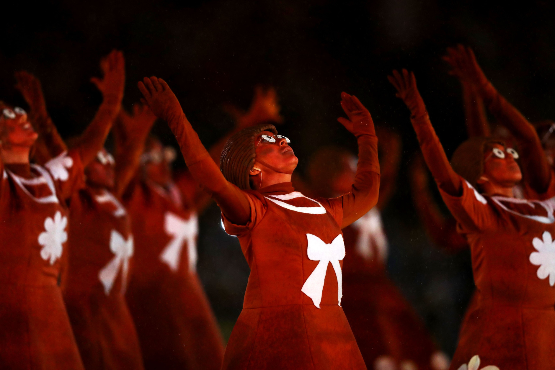 RIO DE JANEIRO, BRAZIL - AUGUST 21: Dancers perform during the Closing Ceremony on Day 16 of the Rio 2016 Olympic Games at Maracana Stadium on August 21, 2016 in Rio de Janeiro, Brazil.  (Photo by Ezra Shaw/Getty Images)