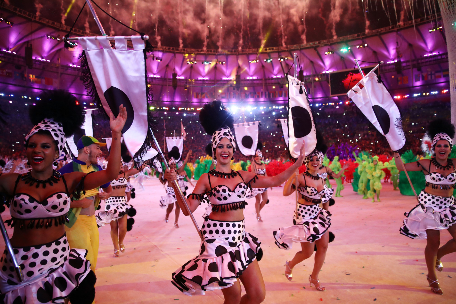 RIO DE JANEIRO, BRAZIL - AUGUST 21:  Dancers perform during the Closing Ceremony on Day 16 of the Rio 2016 Olympic Games at Maracana Stadium on August 21, 2016 in Rio de Janeiro, Brazil.  (Photo by Cameron Spencer/Getty Images)