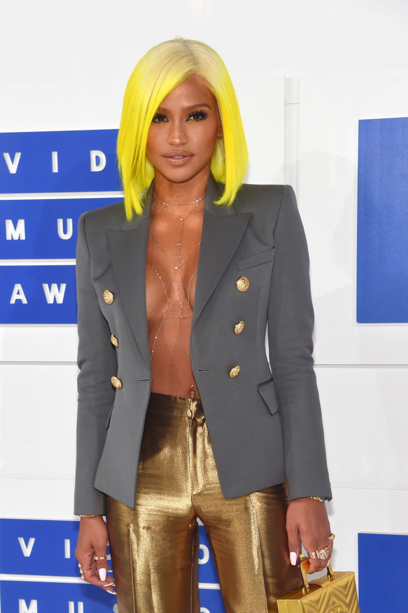 NEW YORK, NY - AUGUST 28: Cassie attends the 2016 MTV Video Music Awards at Madison Square Garden on August 28, 2016 in New York City.  (Photo by Jamie McCarthy/Getty Images)