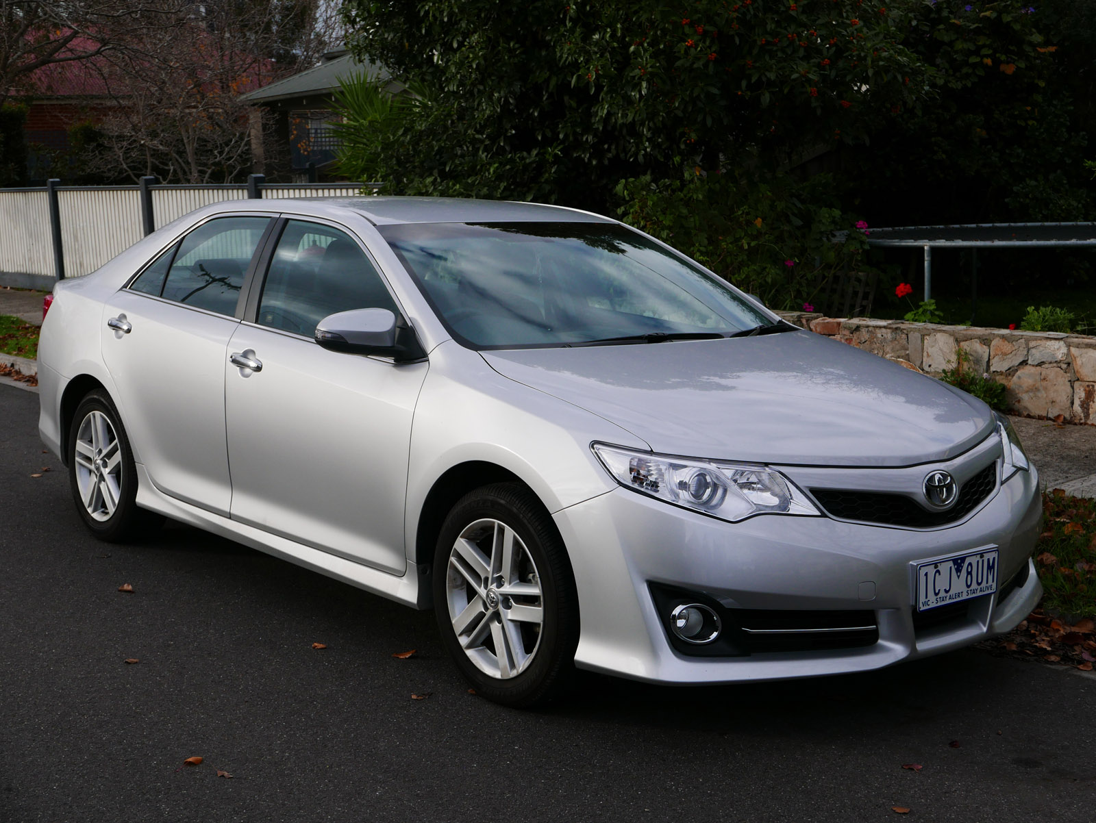 A 2014 Toyota Camry is seen in Victoria, Australia. (Courtesy OSX via Wikimedia Commons)