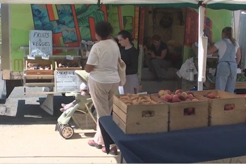 Arcadia Farm provides organic foods via mobile market