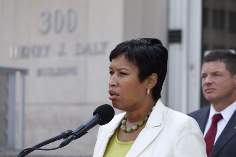 DC mayor: Residents who fear calling police makes us weaker