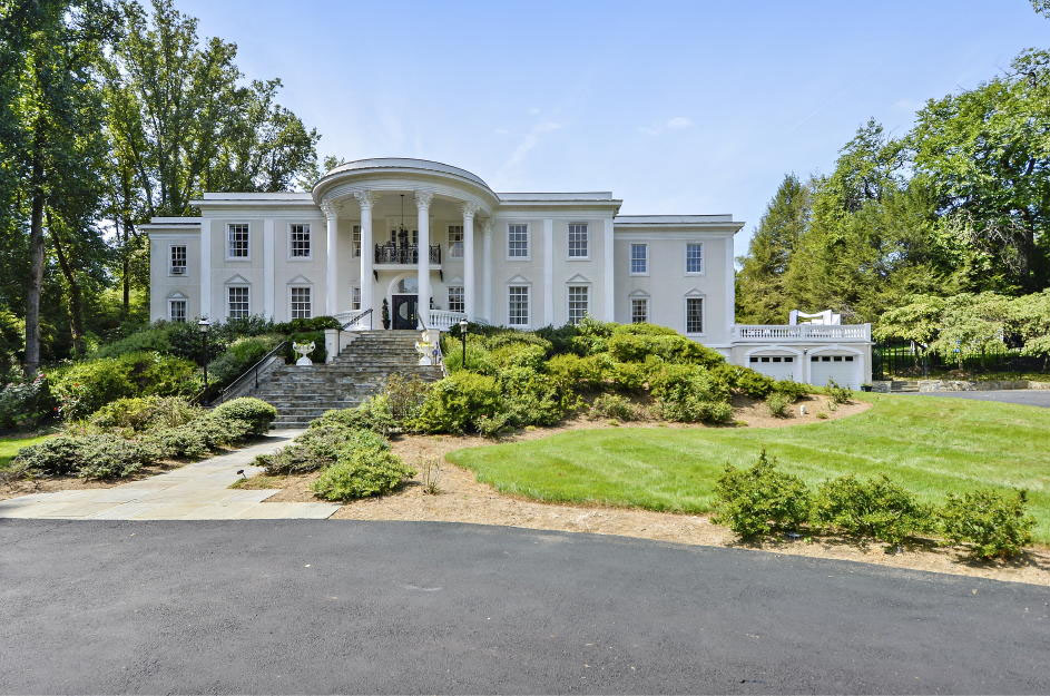 An exterior view of the "White House on Georgetown Pike," a McLean,Virginia, mansion going up for auction next month. (Photo courtesy Tranzon Fox)