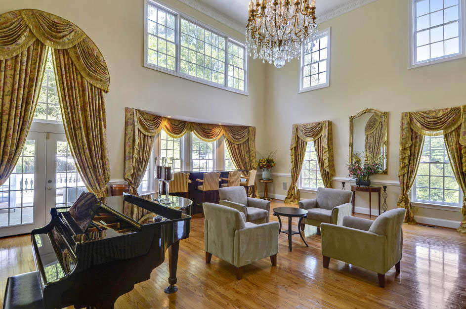 An interior view of the "White House on Georgetown Pike," a McLean,Virginia, mansion going up for auction next month. (Photo courtesy Tranzon Fox)