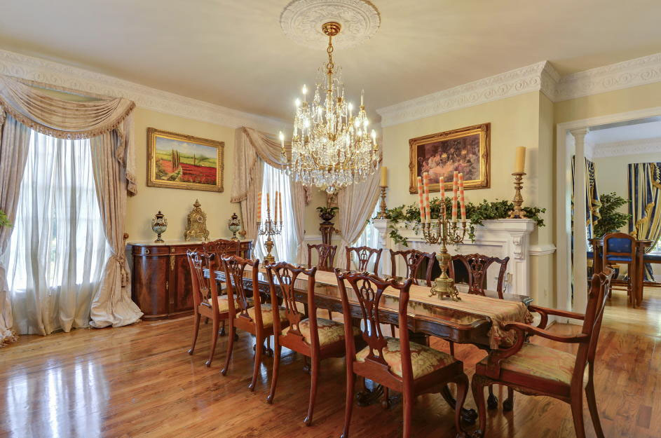 An interior view of the "White House on Georgetown Pike," a McLean,Virginia, mansion going up for auction next month. (Photo courtesy Tranzon Fox)