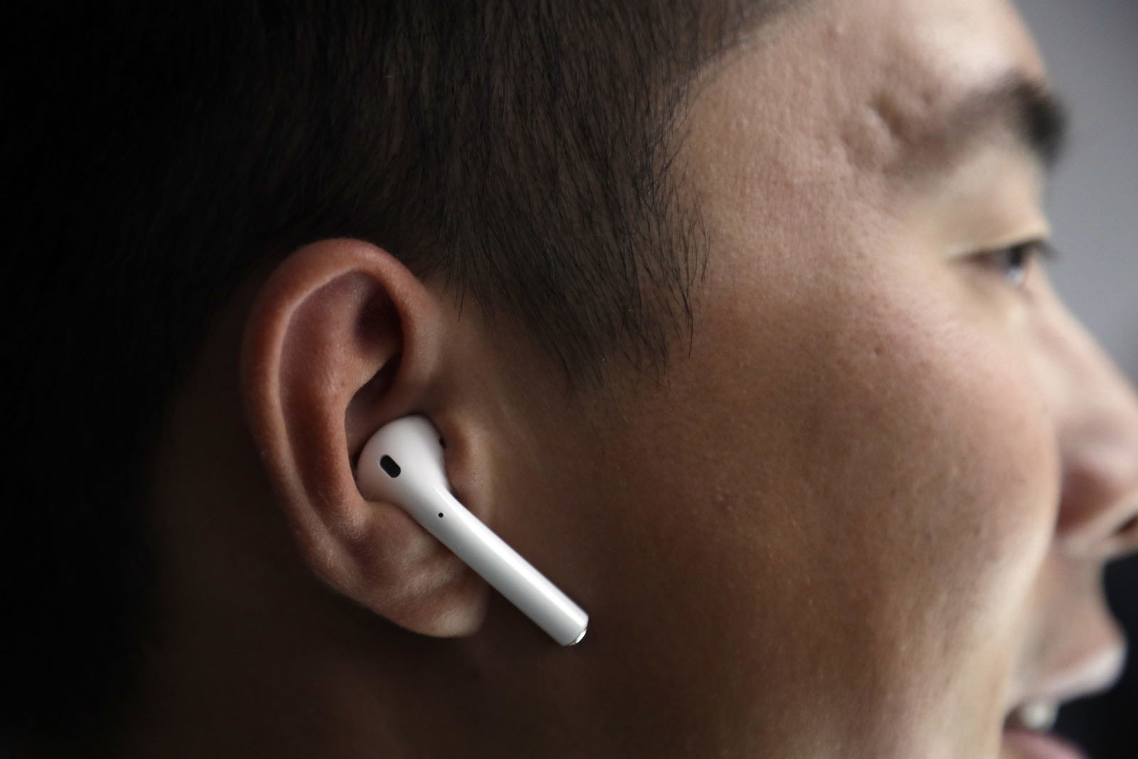 Apple’s AirPods Pro 2 update is expanding access to hearing loss help – WTOP News