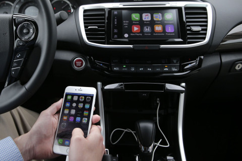 Drivers urged not to connect smartphones to rental cars