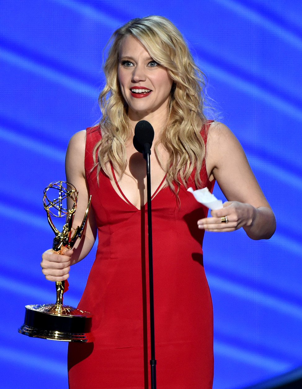 Kate McKinnon accepts the award for outstanding supporting actress in a comedy series for Saturday Night Live at the 68th Primetime Emmy Awards on Sunday, Sept. 18, 2016, at the Microsoft Theater in Los Angeles. (Photo by Vince Bucci/Invision for the Television Academy/AP Images)