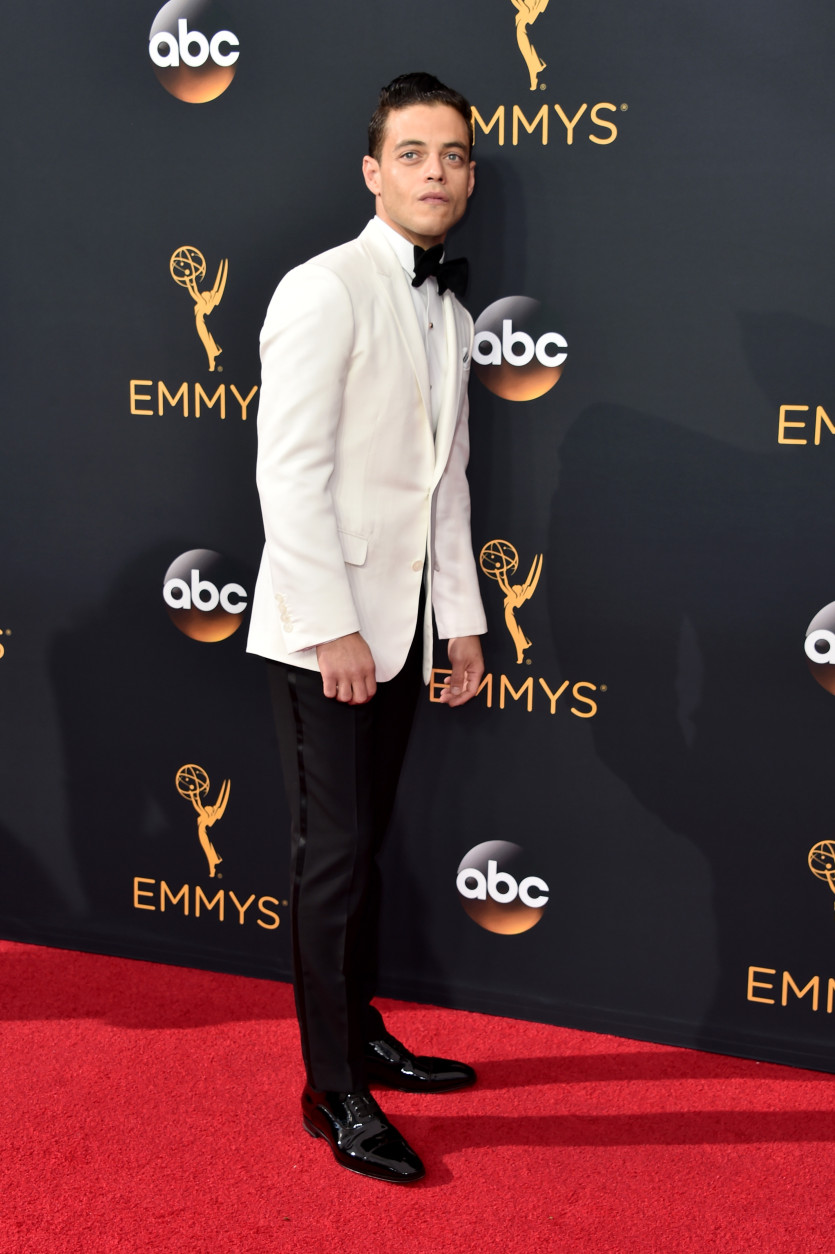 LOS ANGELES, CA - SEPTEMBER 18:  Actor Rami Malek attends the 68th Annual Primetime Emmy Awards at Microsoft Theater on September 18, 2016 in Los Angeles, California.  (Photo by Alberto E. Rodriguez/Getty Images)