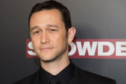 Joseph Gordon-Levitt attends the premiere of "Snowden" at AMC Loews Lincoln Square on Tuesday, Sept. 13, 2016, in New York. (Photo by Charles Sykes/Invision/AP)