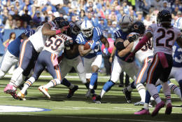 Indianapolis Colts running back Frank Gore (23) runs against the Chicago Bears during the first half of an NFL football game in Indianapolis, Sunday, Oct. 9, 2016. (AP Photo/Darron Cummings)