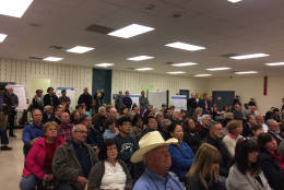 Residents gather to hear plans for cellphone antennas at a meeting Wednesday night in Gaithersburg. (WTOP/Dick Uliano)