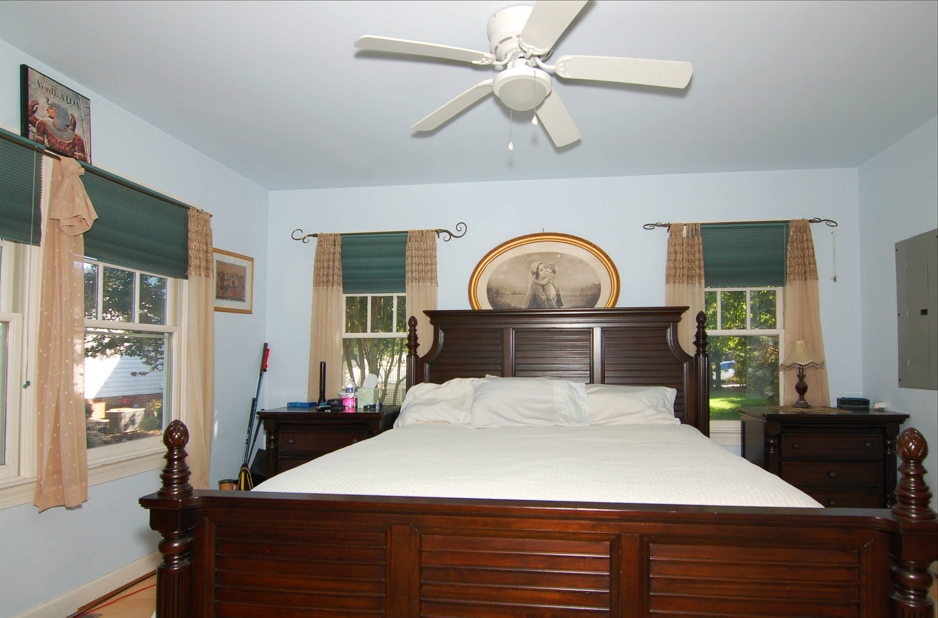 One of the bedrooms in Aida's Victoriana Inn. (Courtesy Chesapeake Pro Photo)