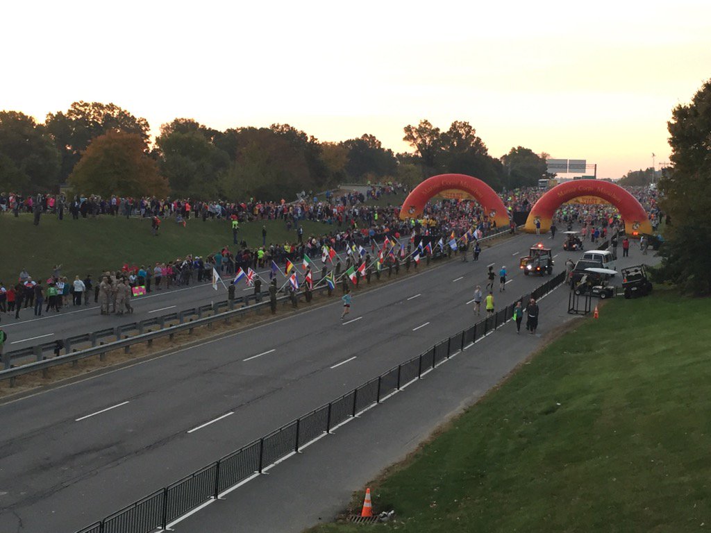 Runners are lined up for the start of the Marine Corps Marathon. (WTOP/Dennis Foley)