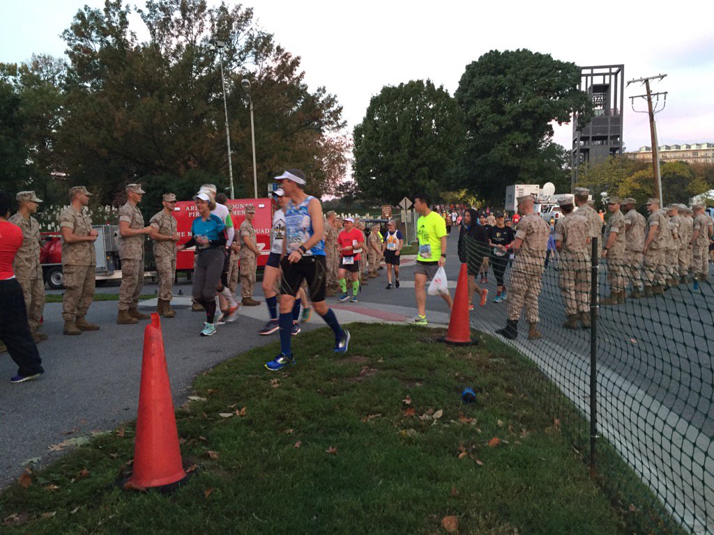 Less than 30 minutes from the start of the Marine Corps Marathon, WTOP's Dennis Foley reports. (WTOP/Dennis Foley)