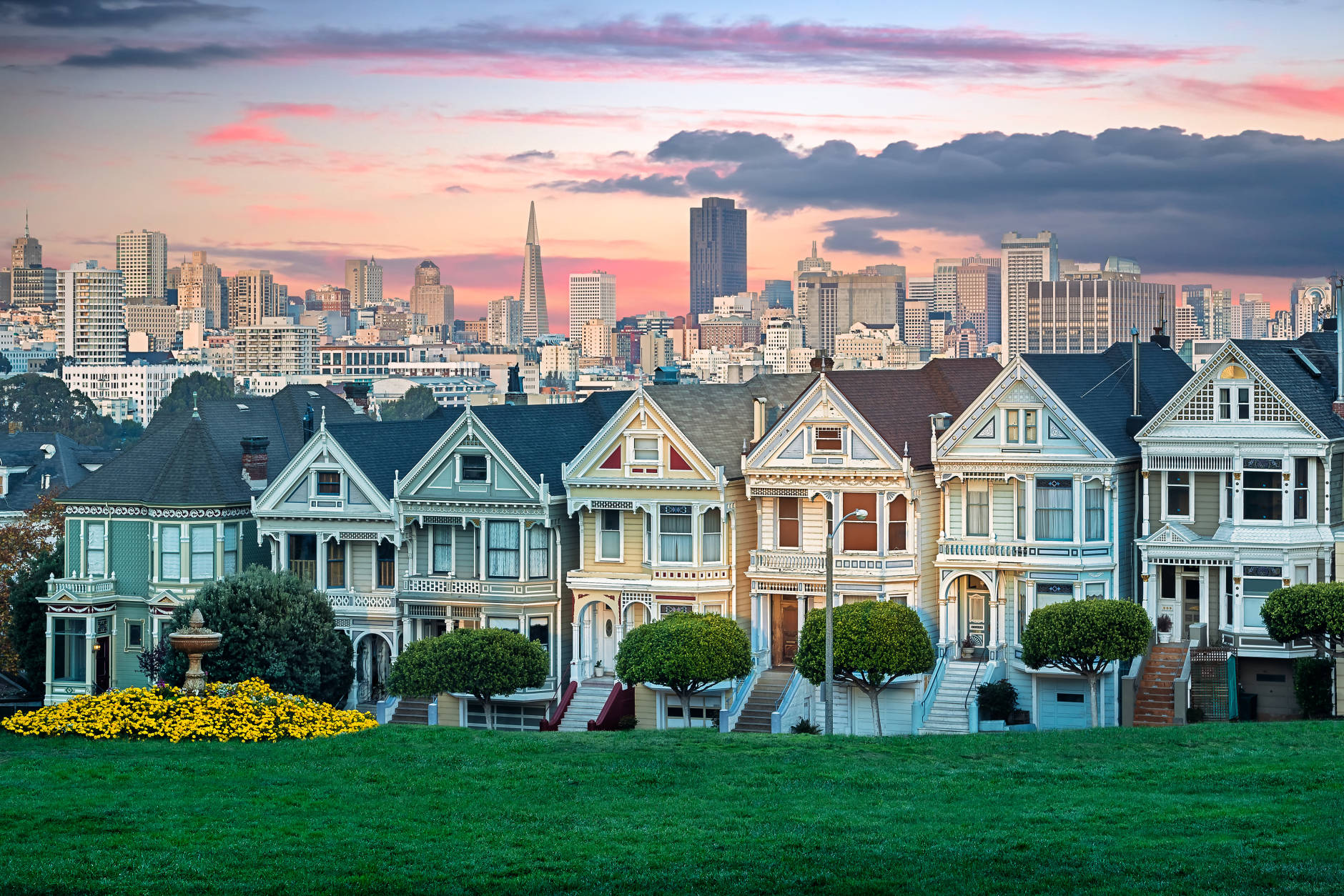 3. San Francisco, California

San Francisco lands at No. 3 in Conde Nast Traveler's "The Best Big U.S. Cities." (Getty Images/iStockphoto/Guner_Gulyesil)