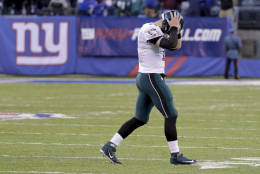 Philadelphia Eagles quarterback Carson Wentz (11) walks off the field after failing to convert on 4th down and 10 agains the New York Giants during the fourth quarter of an NFL football game, Sunday, Nov. 6, 2016, in East Rutherford, N.J. The Giants won 28-23.(AP Photo/Frank Franklin II)