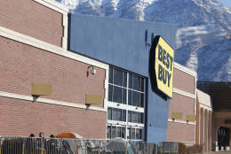 OREM, UT - NOVEMBER 24: Several people camped out over night in tents, in subfreezing temperatures to be first in line for Black Friday sales outside Best Buy on November 24, 2016 in Orem, Utah. (Photo by George Frey/Getty Images)