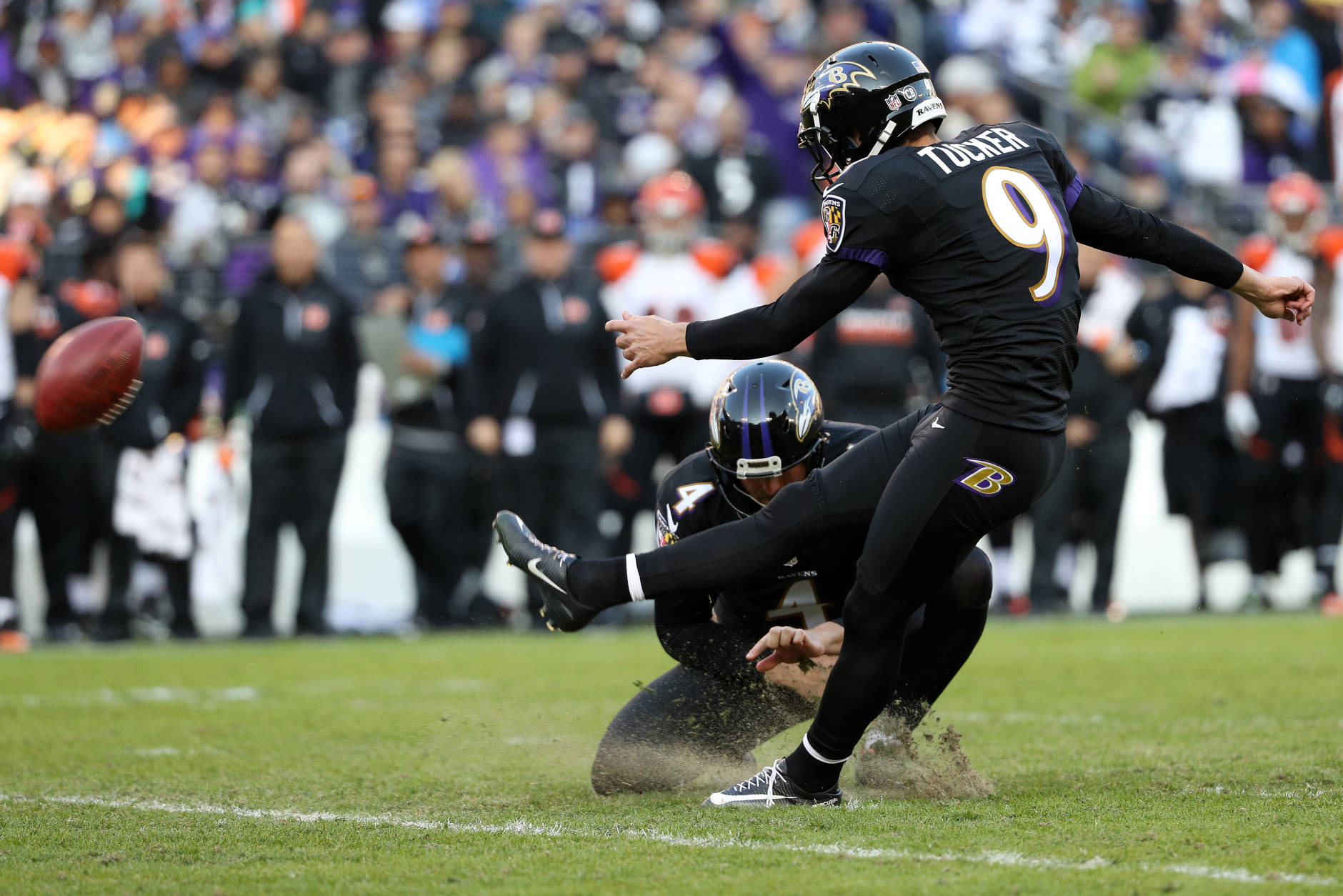 BALTIMORE, MD - NOVEMBER 27: Kicker Justin Tucker #9 of the Baltimore Ravens kicks a fourth quarter field goal against the Cincinnati Bengals at M&amp;T Bank Stadium on November 27, 2016 in Baltimore, Maryland. (Photo by Patrick Smith/Getty Images)