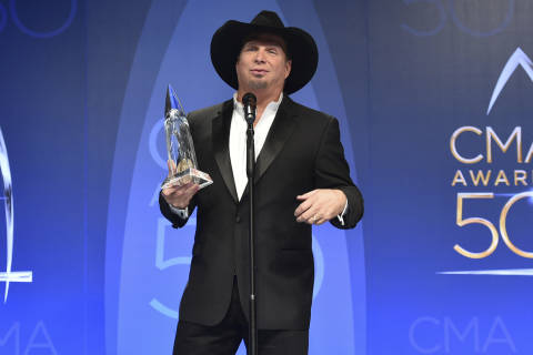 Photos: 2016 Country Music Association Awards