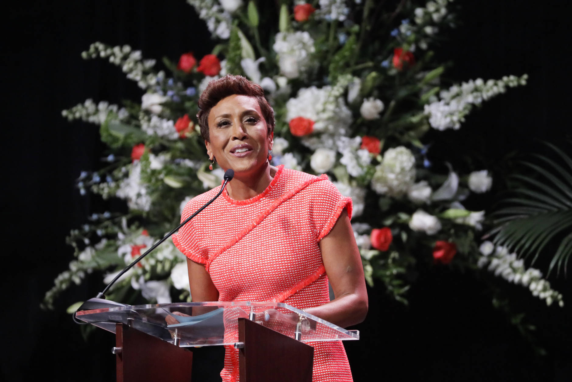 Emcee Robin Roberts speaks during a ceremony to celebrate the life of former Tennessee women's basketball coach Pat Summitt Thursday, July 14, 2016, in Knoxville, Tenn. Summitt died June 28 at the age of 64. (AP Photo/Mark Humphrey, Pool)