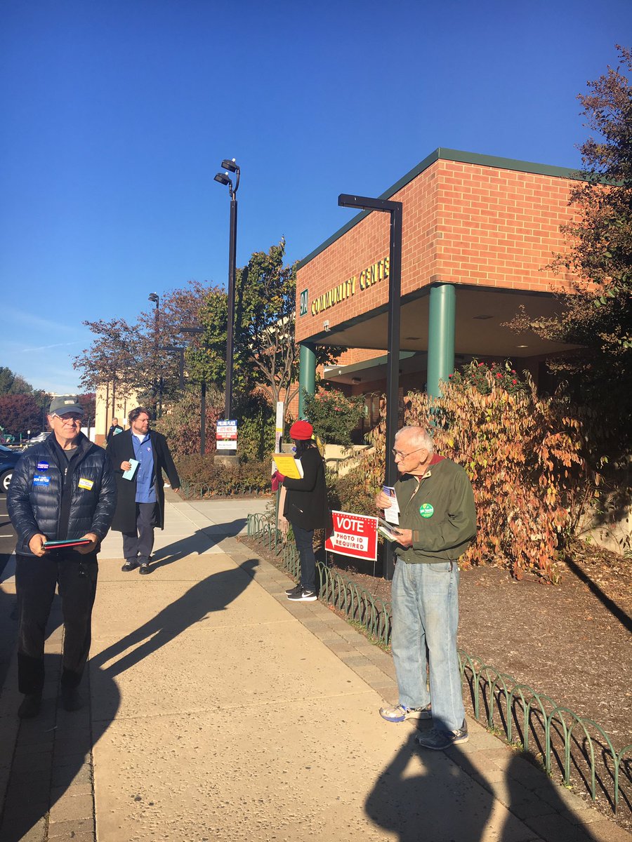 Voters get ready to cast ballots outside Gunston Middle School in Arlington, Virginia, Nov. 8, 2016. (Courtesy Adisa Hargett-Robinson)